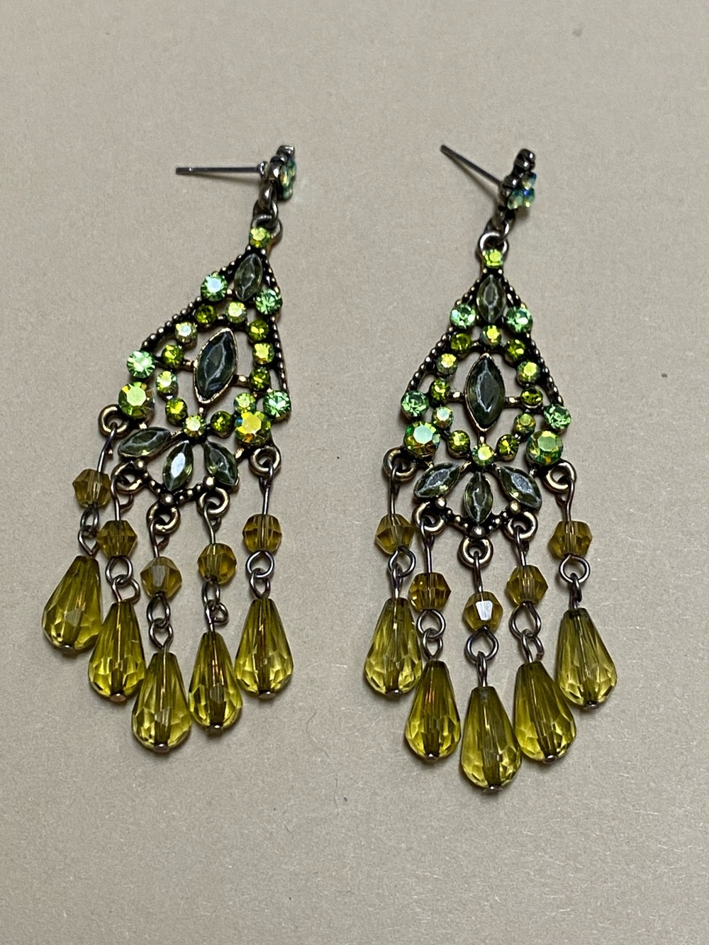 Vintage Green Crystal Chandelier Drop/Dangly Earrings